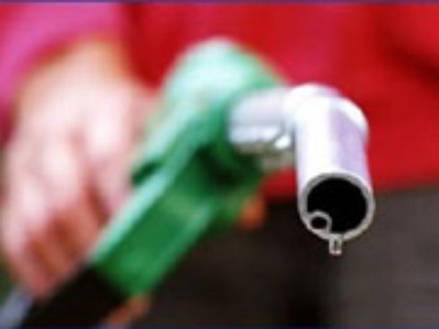 На некоторых украинских заправках цена на бензин снизилась на 19 копеек