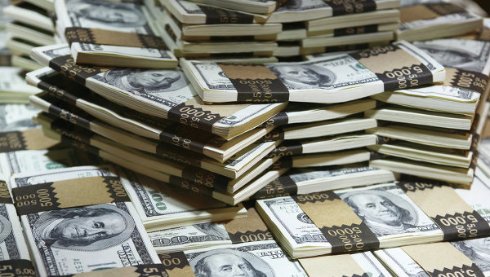Олигархи вывели деньги из украинских банков