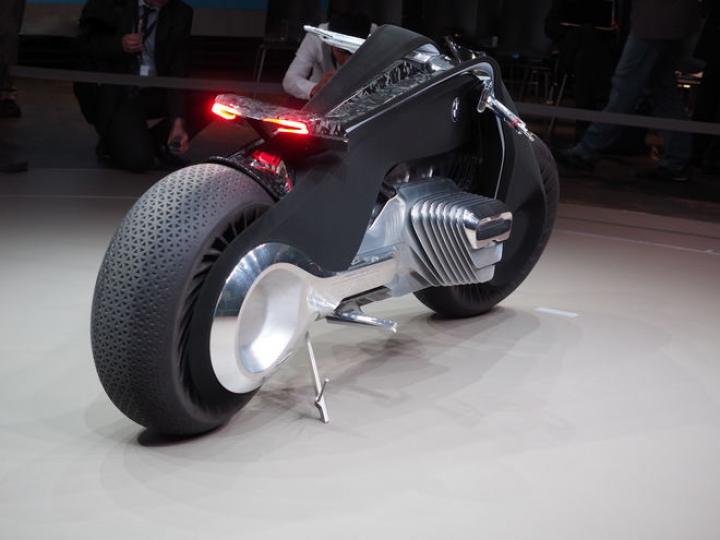 BMW показала мотоцикл будущего (фото)