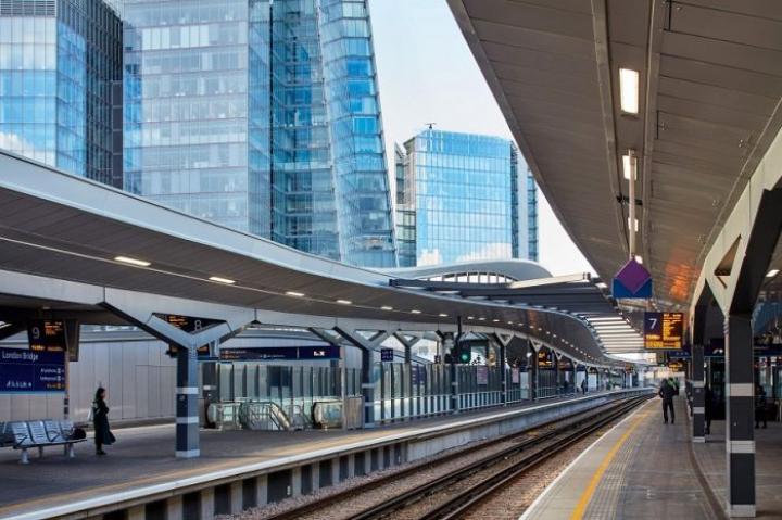 В Лондоне реконструировали один из крупнейших вокзалов мира за 1 млрд фунтов (фото)