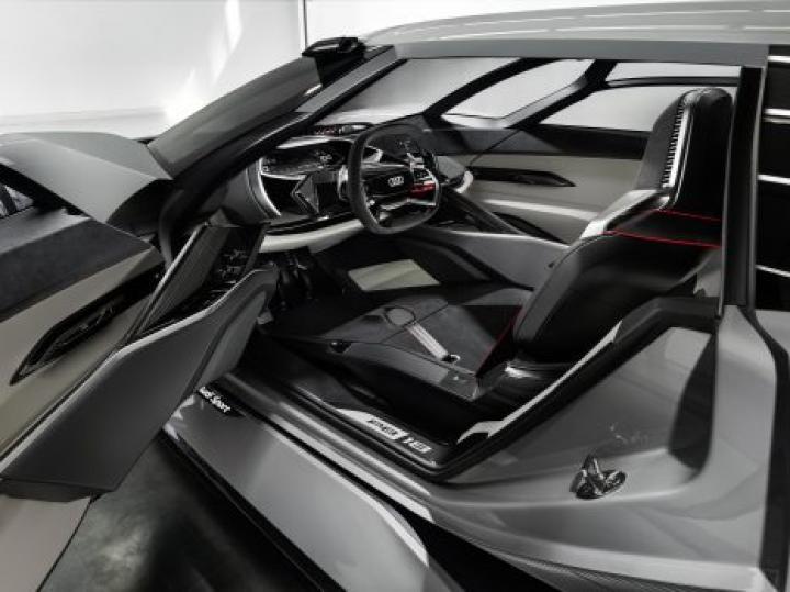 Audi анонсировала серийный выпуск электросуперкара (фото)