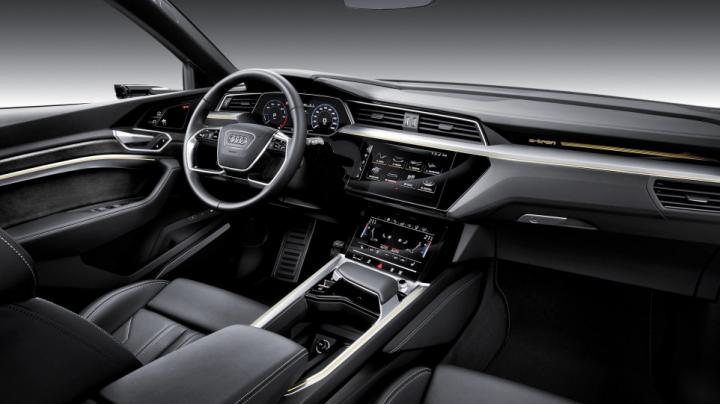 Audi представила доступную версию электрокроссовера (фото)